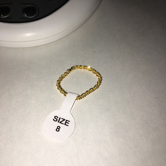 GOLD BROKEN FLOWER RING‼️ - Picture 3 of 9